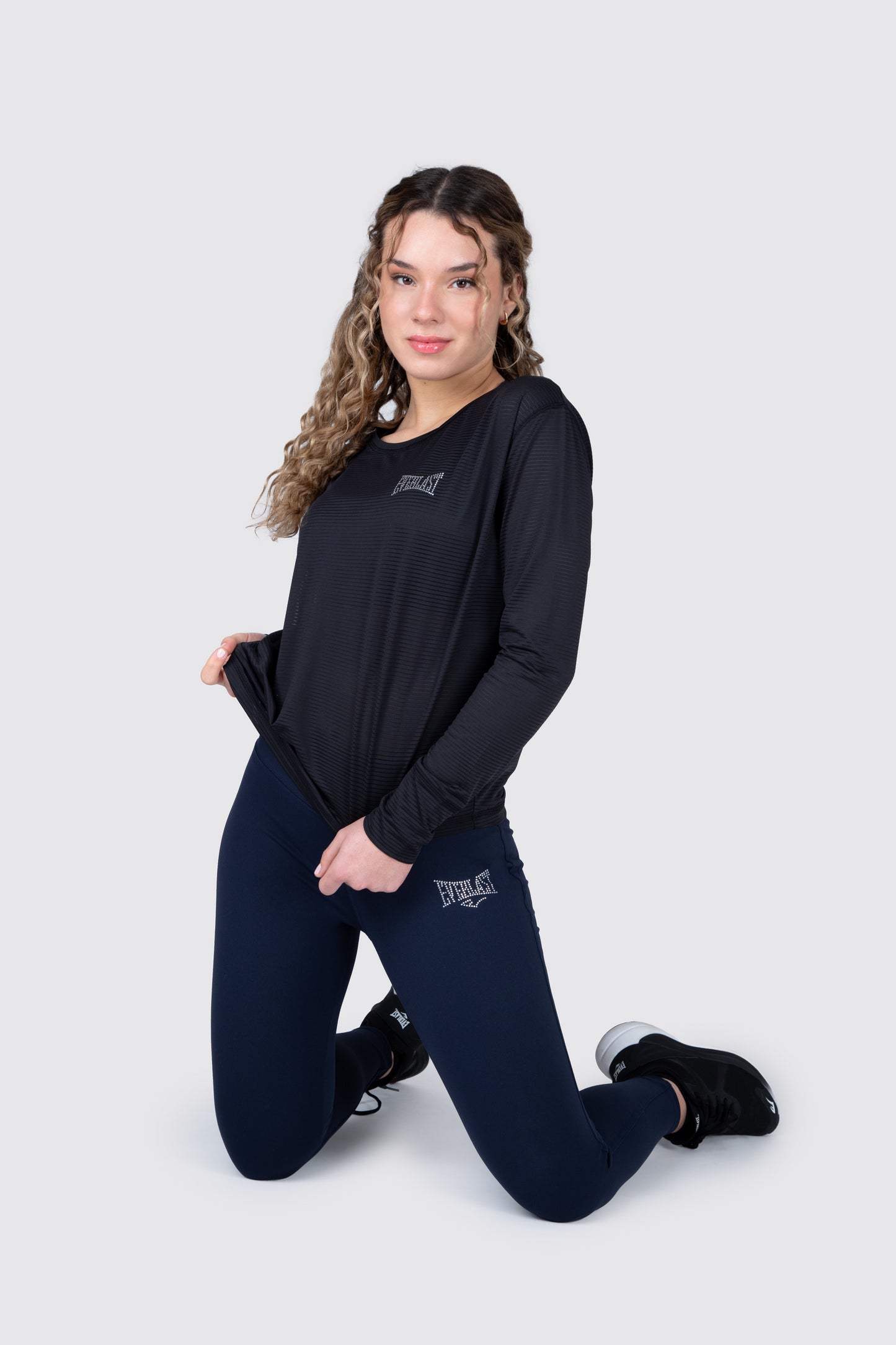 POLERA BASIC NEGRA EVERLAST