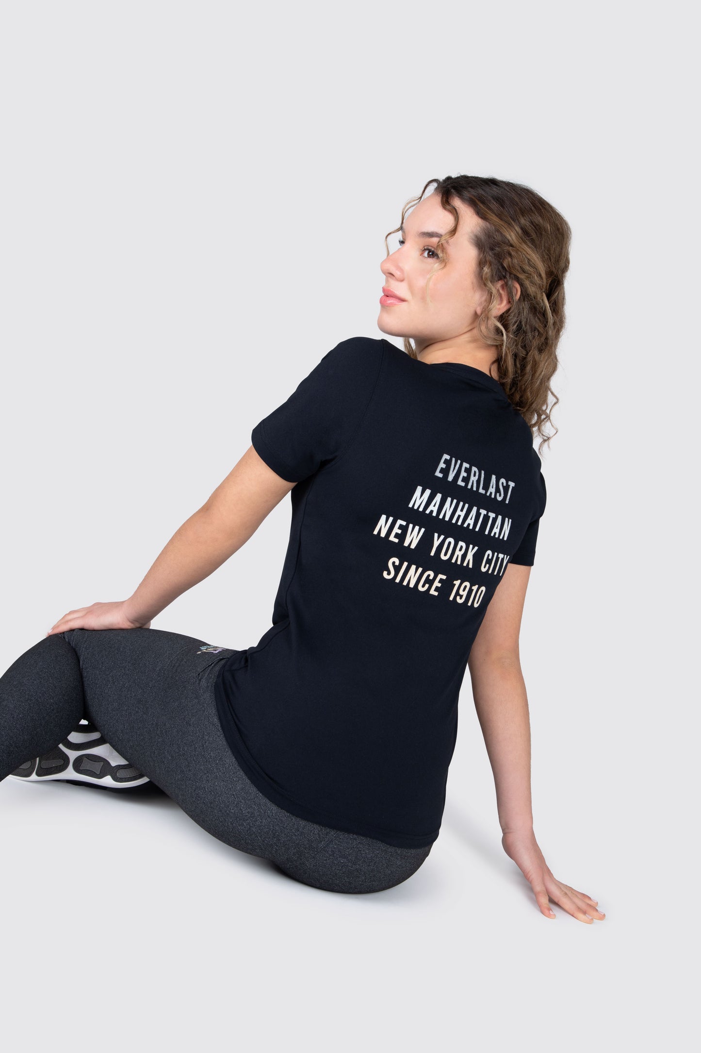 POLERA BASIC NEGRA TWO EVERLAST