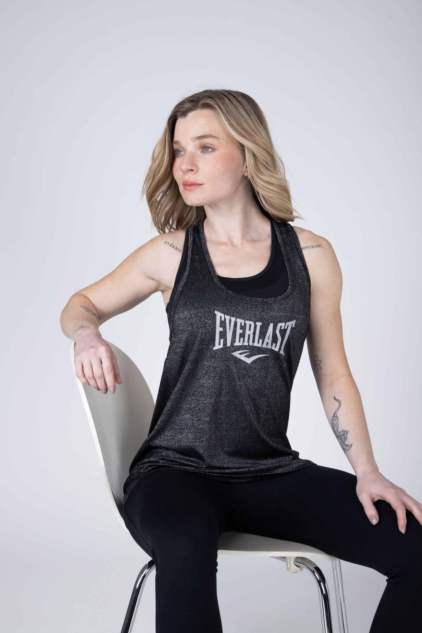 POLERA TANK INSTITUTE NEGRA EVERLAST