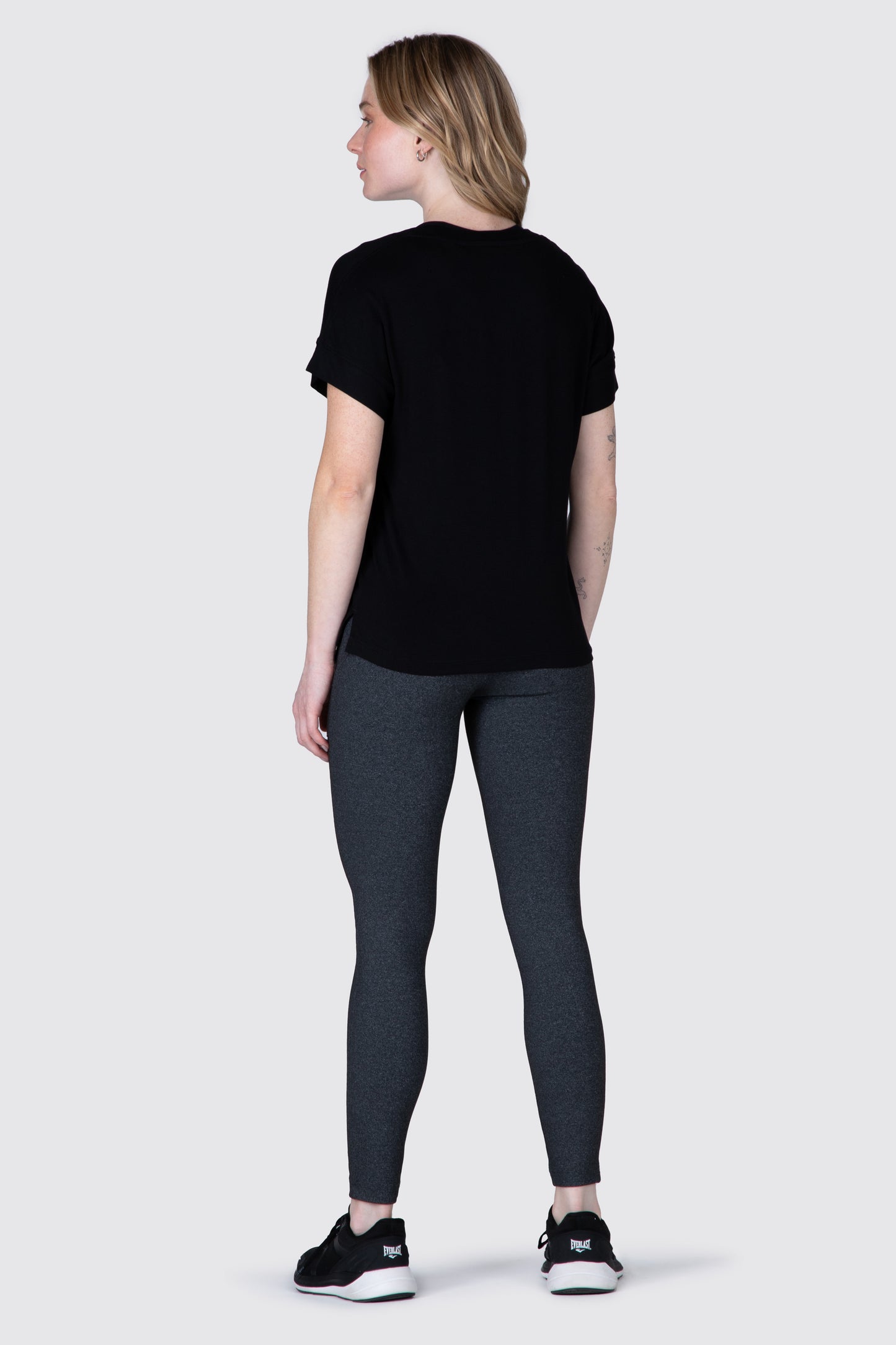 POLERA MC MALIBU NEGRA EVERLAST