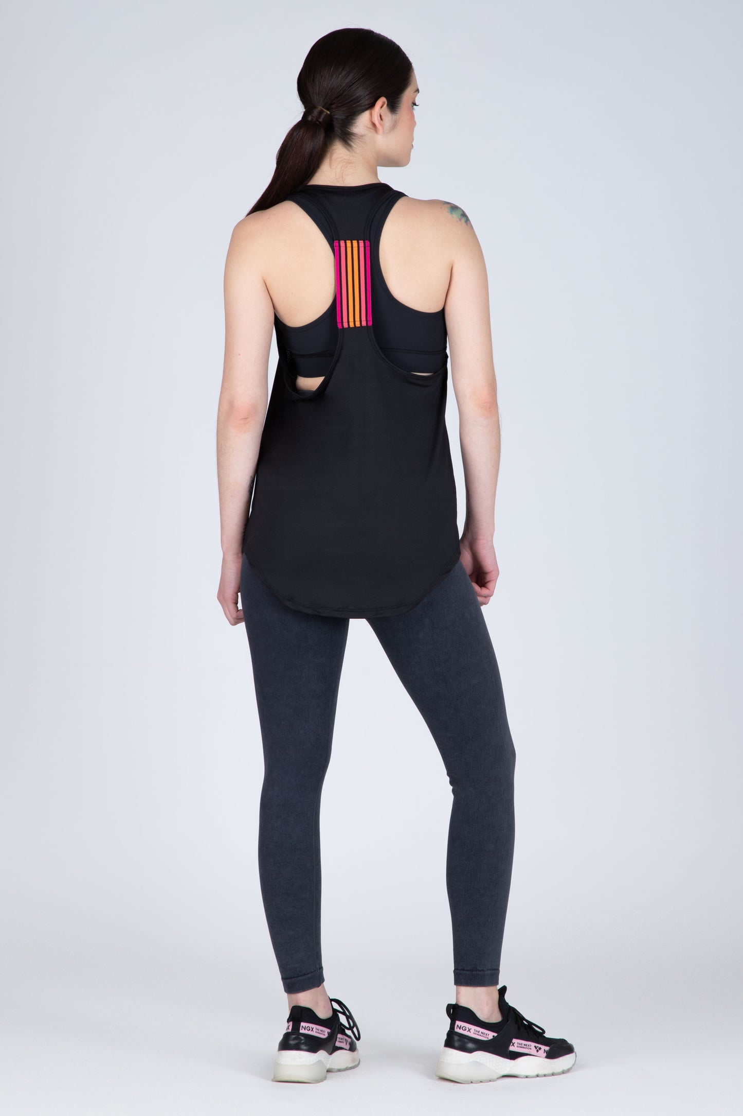 POLERA TANK LUXURY NEGRA EVERLAST