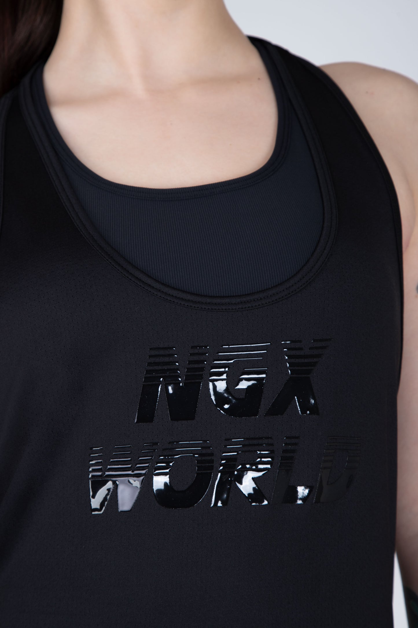 POLERA TANK LUXURY NEGRA EVERLAST