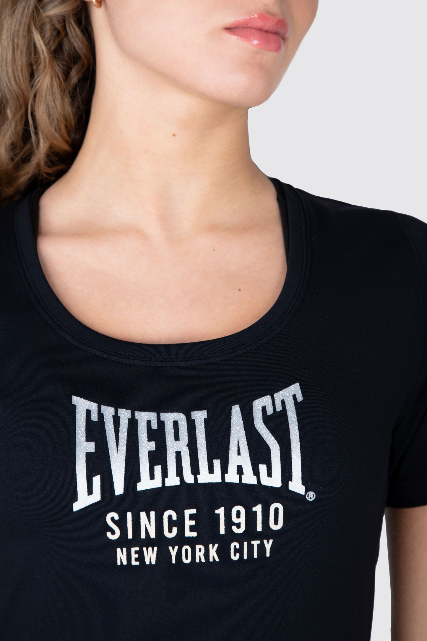 POLERA BASIC NEGRA TWO EVERLAST
