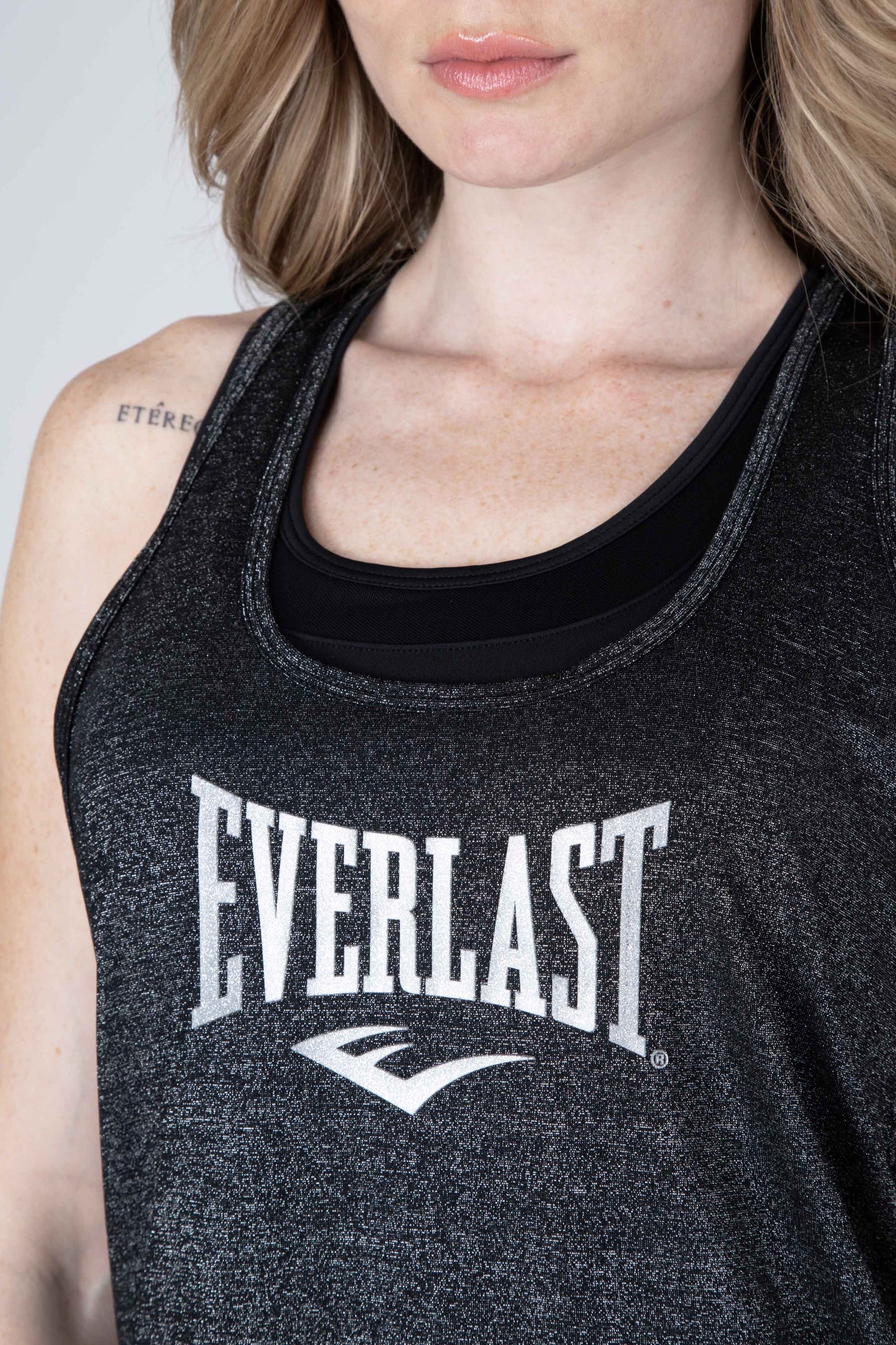 POLERA TANK INSTITUTE NEGRA EVERLAST