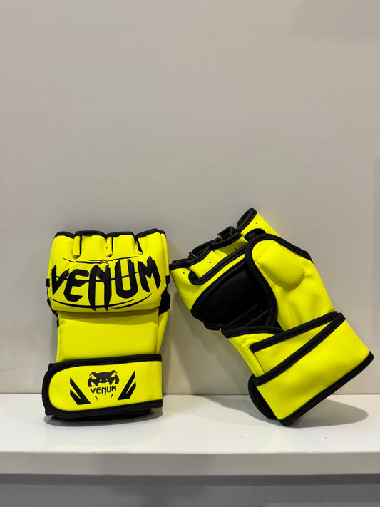 GUANTES KICK BOXING VENUM