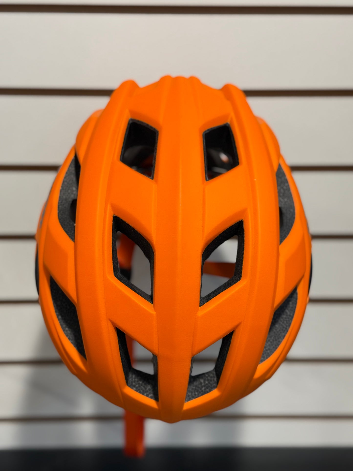 CASCO PARA BICICLETA NARANJO AGRESSOR RADOST